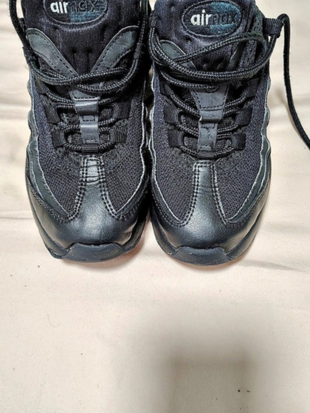 airwalk Sneakers in Black